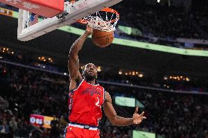 末节6分钟13分&连续19场20+！小卡拉满砍下26分3断！+19全场最高