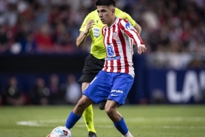 记者：阿尔马达冬窗更可能继续留在马竞，后者坚持要价4000万欧