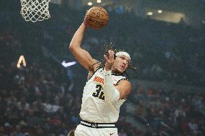 还在找状态！阿隆·戈登替补出战24分半钟 11中5拿到14分9板5助