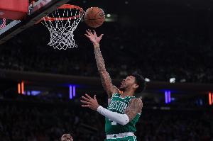 马祖拉：A·西蒙斯做好了自己工作越来越好 我喜欢他现在的角色