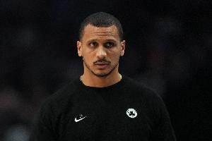 马祖拉谈进攻效率：最重要是珍惜球权 空间掩护阅读都做得很棒