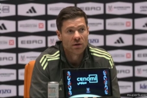 阿隆索：姆巴佩情况好多了，今天训练后会看看他是否准备好首发