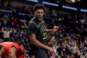 奎因：在家乡砍下三双意义重大 希望这是一场让人难忘的比赛