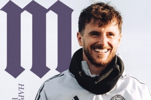 曼联官方祝芒特27岁生日快乐，球员加盟以来出战64场7球2助