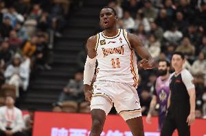 打得可以！迪亚洛半场9中4拿下12分3板1助1断