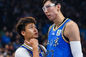 媒体人：北京大牌多但休赛期合练少 防对手小外援问题始终未解决