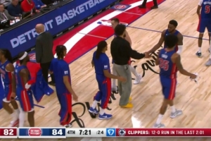 2分钟轰12-0！科林斯前场板助乔丹·米勒三分命中 快船追到差2分