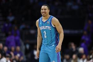 已缺阵1年多！黄蜂官方：战爵士 格兰特·威廉姆斯将上演赛季首秀