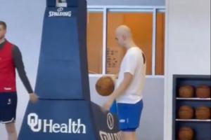 0场1冠！雷霆托皮奇进行投篮训练 新秀赛季报销+去年10月患睾丸癌