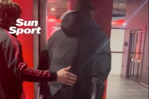 恐赛季报销！官方：布拉德利膝盖严重受伤，将接受手术