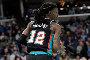 名记：灰熊正在权衡进行重建 任何交易优先考虑引进年轻人+选秀权