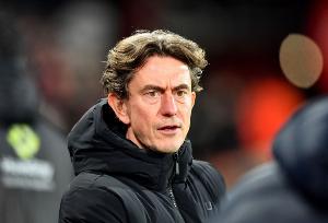 从没赢过！弗兰克执教生涯6次与埃梅里执教的维拉交手，仅2平4负