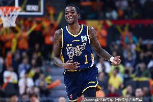 媒体人：辽粤巅峰对决已时过境迁 广东大胜是当前投入&境遇的体现