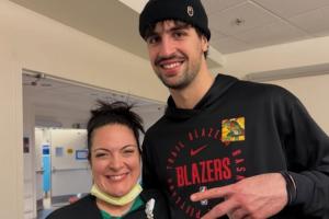 还好人没事！阿夫迪亚前天遭遇了车祸 一司机闯红灯撞了他