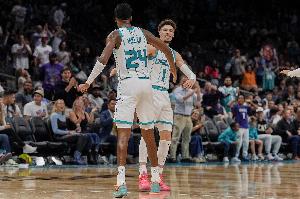 可惜可惜！黄蜂55分大胜爵士 创队史最大赢球分差