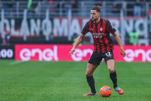 记者：拉比奥特伤势好转，如无意外可以出战佛罗伦萨