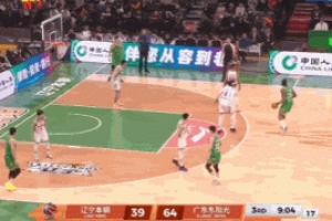 分差突破30分！萨林杰生断莫兰德反击2+1&奎因再中三分