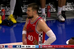 上半场没啥机会了！祖巴茨第二节剩5分钟就已3犯 进账8分5板2帽