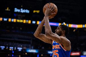 全能输出！布里奇斯15中8拿到18分6板6助3断1帽