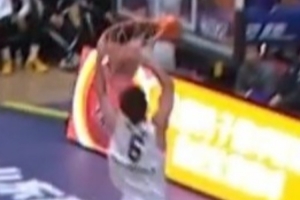 中国香港金牛战胜山东蜜獾之战精华浓缩