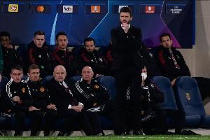 邮报：卡里克是曼联临时主帅重点人选，他得到更衣室内的支持