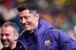 莱万生涯18次面对皇马打进12球，其中效力巴萨10场6球