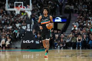 迷失！榜眼哈珀11分钟5中0一分未得  正负值-16