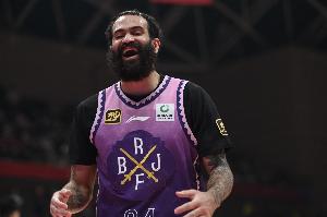 球队大脑！里勒17投11中得26分3板5助 策动进攻助廖三宁绝杀