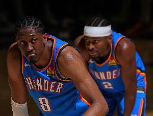 亚历山大谈杰伦威带伤出战：他别无选择 他的状态会越来越好的