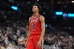 墨菲：在末节既不能完成进攻 又防不住对手 是赢不了比赛的