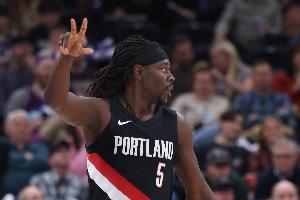 记者：霍勒迪复出会提供很大帮助 但感觉不排除截止日被送走可能