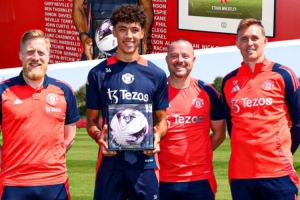 天空：曼联从北安普敦召回惠特利 预计下半赛季球员将再度被外租