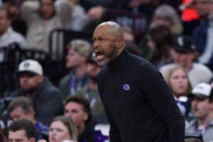 魔术主帅谈末节37-20完成逆转：连续的防守成功必须成为球队特质