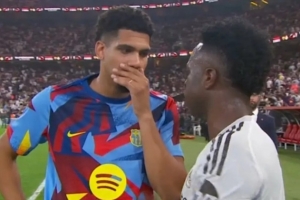 马卡：维尼修斯半场时关心了阿劳霍的近况，卡瓦哈尔也在赛后交流