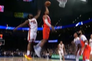 起势了！雷霆连续轰炸篮筐：杰伦威空接暴扣+维金斯左手劈扣