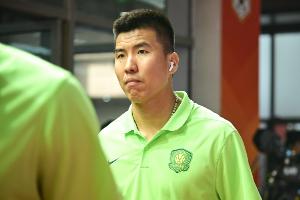 赵宇：王刚与国安续约一年，杨立瑜还有一年合同