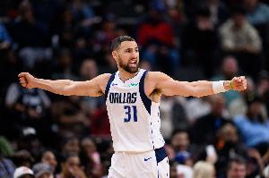 克莱：生涯第15个赛季&我享受在场的每一秒 能打球真的是一种福气