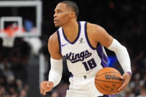 键盘侠|威少背靠背干翻KD和詹姆斯！好基友国王再次助力太阳北伐