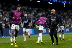 TA：阿隆索下课之后，平图斯重新负责皇马一线队体能训练