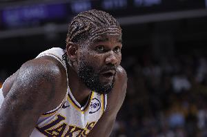 小小里程碑！艾顿本场比赛拿到13分 生涯总得分刚好达到7000