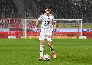 记者报拜仁伤情：斯坦尼西奇一月报销，基米希等4人缺战科隆