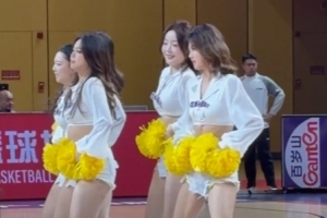靓丽风景线！媒体人分享广州男篮主场啦啦队精彩表演