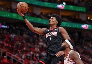 12月1日以来阿门场均21分8板5助&命中率56% 赛季16次20+生涯纪录