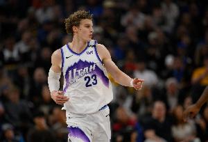 带队取胜！马尔卡宁16中8拿下28分12板2助1断1帽 正负值+18