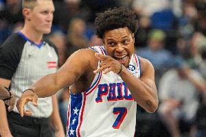 荣誉性登场！洛瑞多伦多故地重游 打了2分钟3投0中&全部数据为零