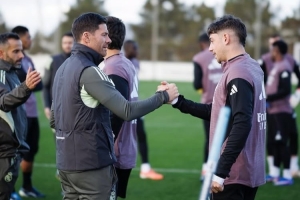 巴尔韦德社媒告别阿隆索：祝您和您的教练组未来都能取得成功