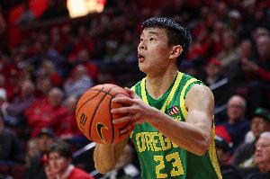 35分惨败!俄勒冈大学主帅：林葳和对手不在一个档次 处理球差远了