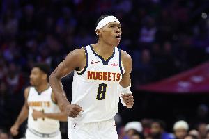 大将生来胆气豪！沃特森次节6中6砍15分带队咬住 半场砍19分4板