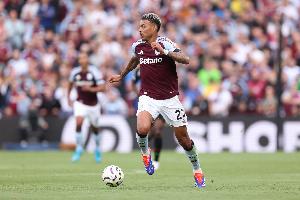 TA：维拉中场罗杰斯攻防两端表现出色，有望冲击英格兰世界杯首发