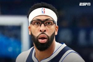 💣Shams：浓眉很可能接受左手韧带修复手术！预计将伤缺数月！